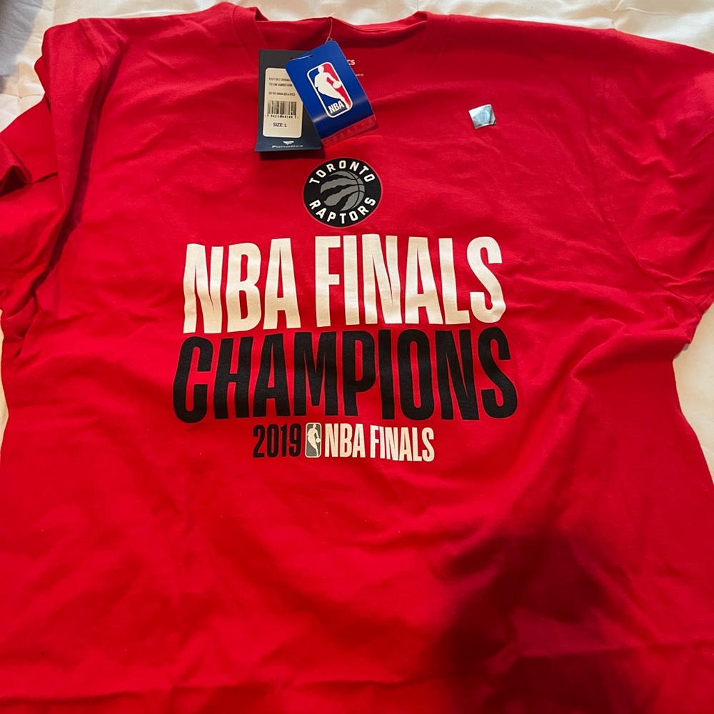 NBA raptors 2019 championship shirt. New with tags